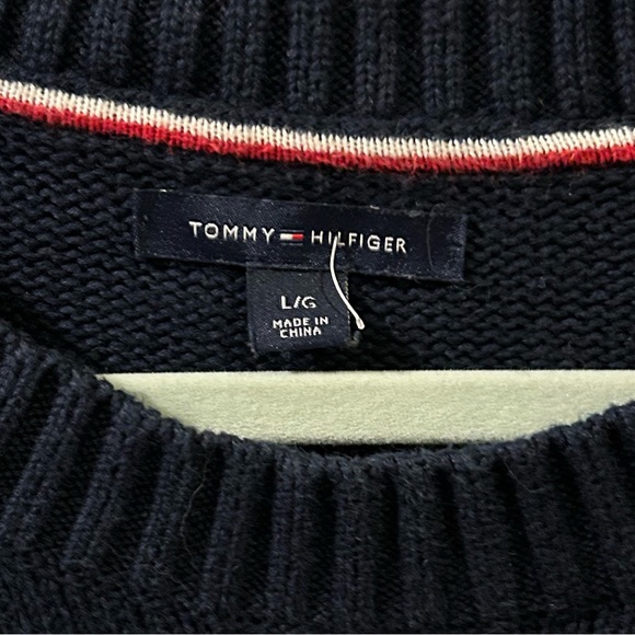 Tommy Hildiger Navy Logo Heritage Sweater - Picture 7 of 10
